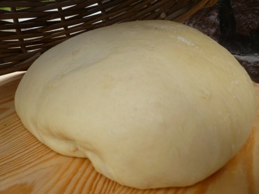 Moules a lescargot Soft Swiss rolls Tater tots finished 045