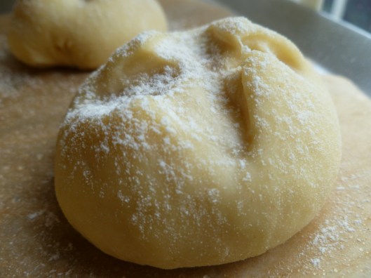 Moules a lescargot Soft Swiss rolls Tater tots finished 091