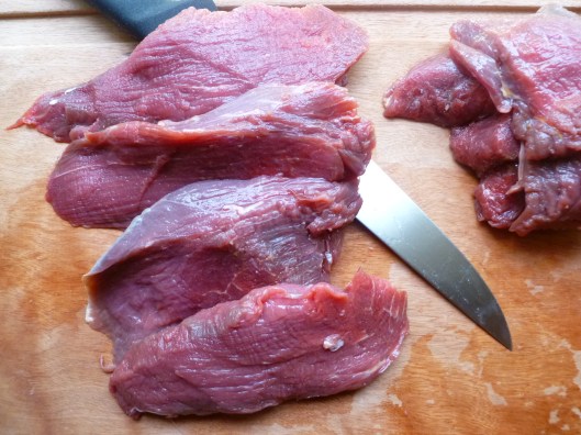 How to cut tenderloinfilet for steak au poivre 006
