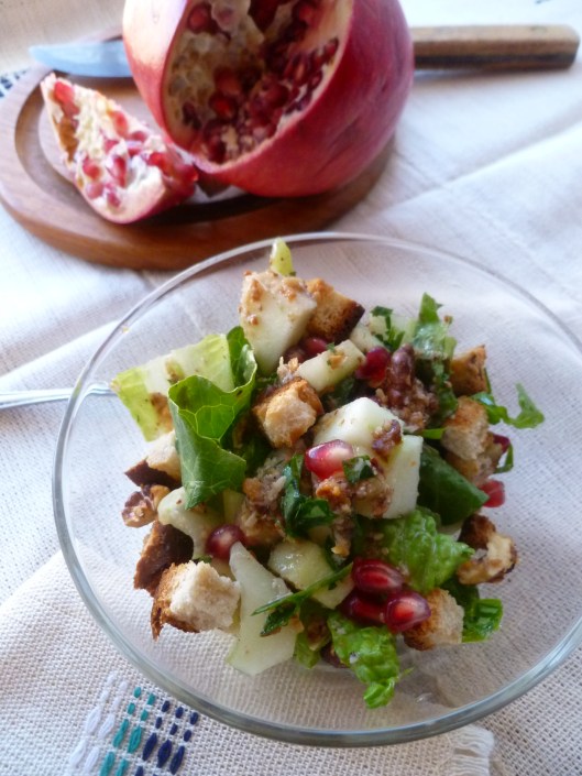 romaineapplecucumberitalianparsley salad with pomegranate seeds 027