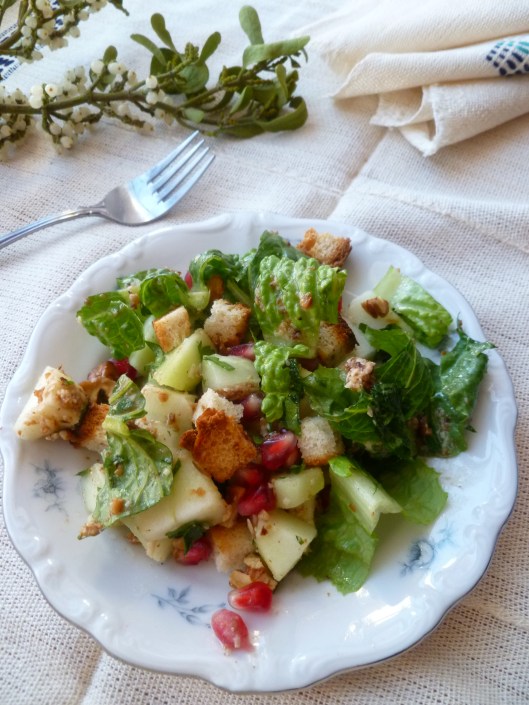 romaineapplecucumberitalianparsley salad with pomegranate seeds 066