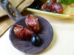 Bacon wrapped medjoul dates 017
