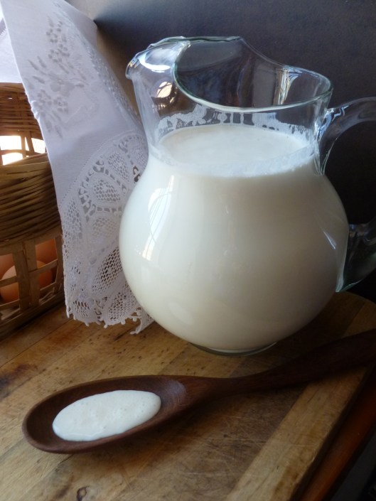 whole milk and strawberryrhubarbpie all 003